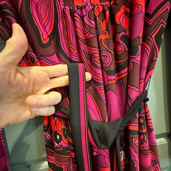 Trina Turk Joni Printed Bell Sleeve Dress Medium - Picture 5 of 9